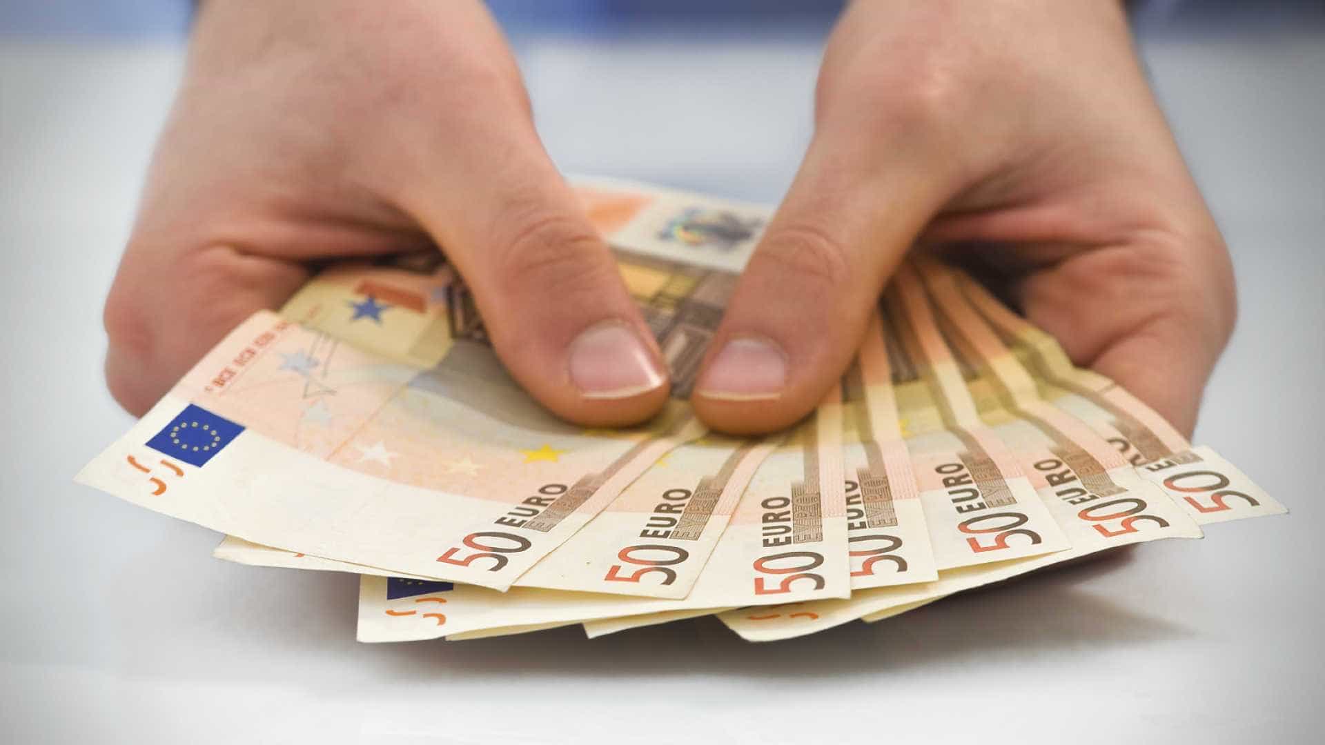 Quanto de dinheiro preciso para ir morar em portugal Fizemos As Contas Saiba Quanto Dinheiro Precisa Para Viver Em Portugal Com Dignidade Morar Em Portugal